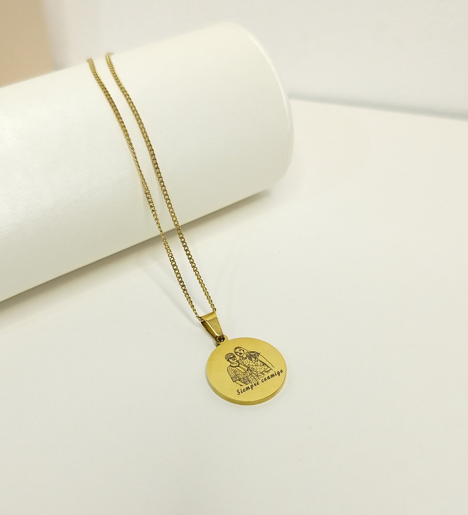 Collar Circular con foto dibujada + texto / fecha digitado