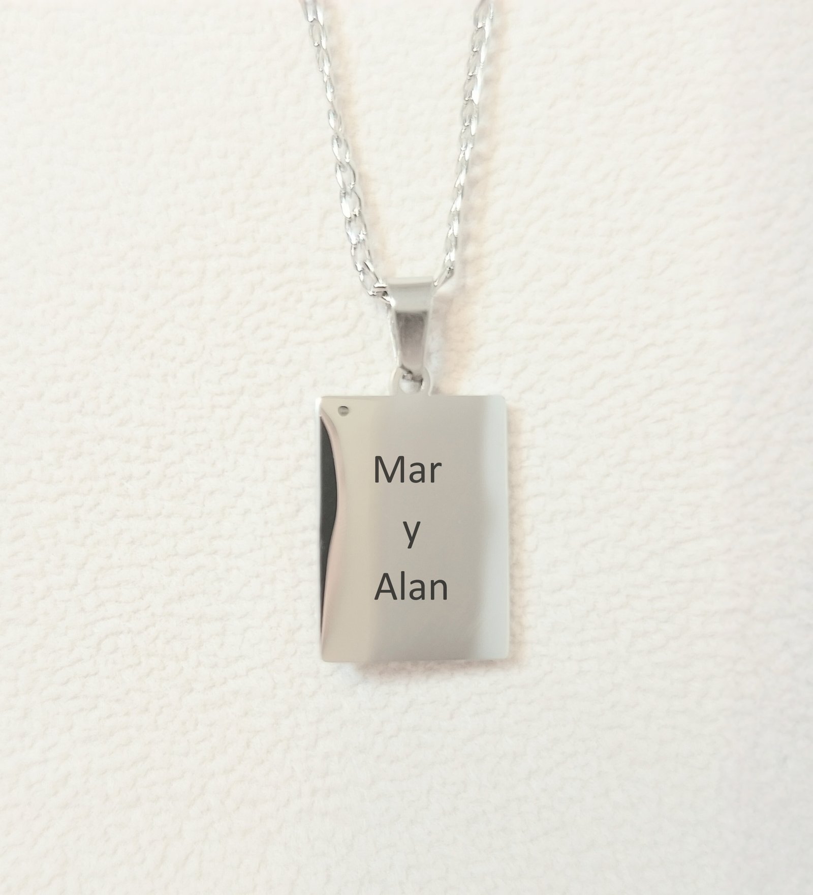 Collar Rectangular con texto / fecha digitado