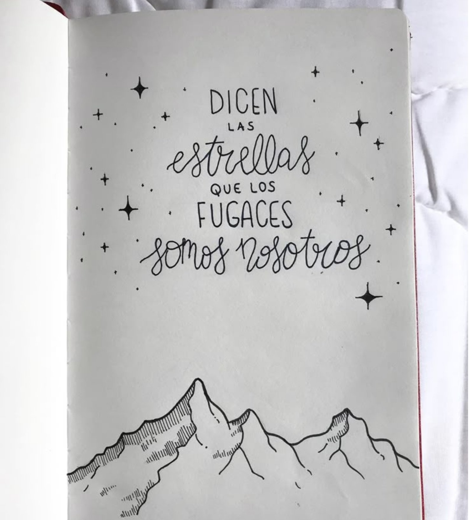 Collar Rectangular con texto / fecha manuscrita